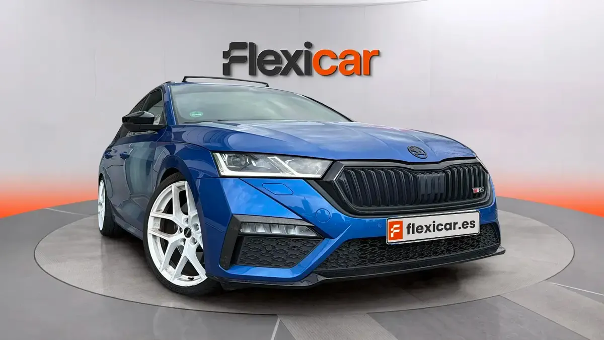 Käytetty Skoda Octavia RS 245 HP (180 kW) 2023 Farmari