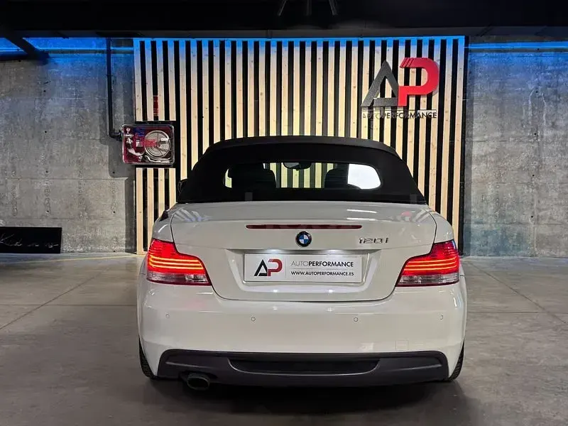 Usado BMW 120 Cabriolet 170 CV (125 kW) 2011 Blanco Descapotable