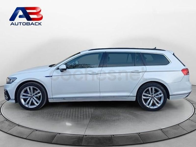 Usado VW Passat GTE 218 CV (160 kW) 2022 Blanco Familiar