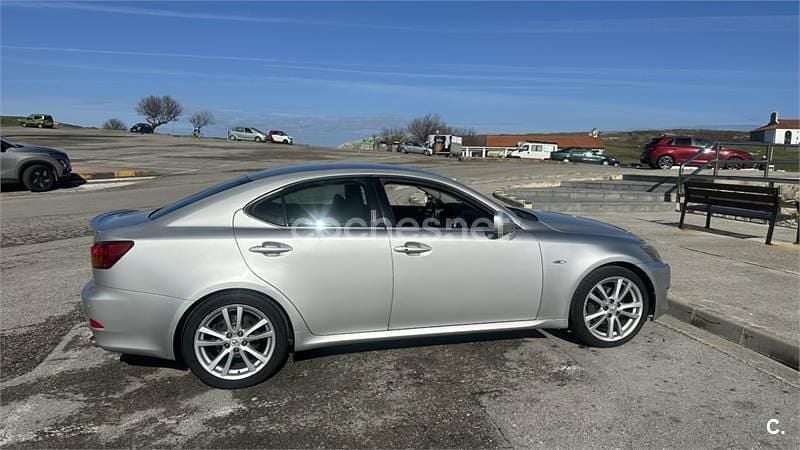 Usado Lexus IS250 President Line 208 CV (152 kW) 2006 Gris / plata Berlina