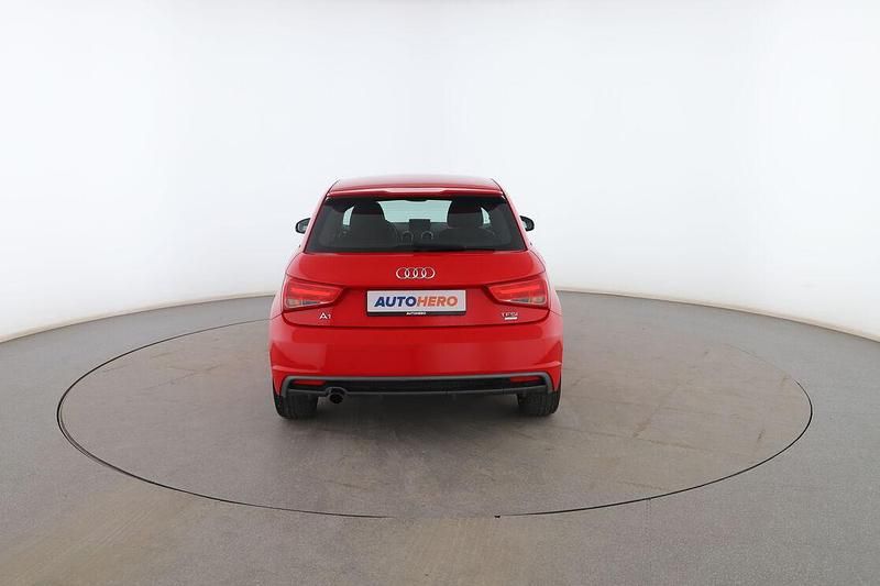 Usado Audi A1 95 CV (69 kW) 2016 Rojo Utilitario
