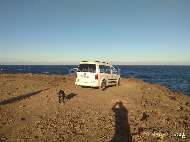 Usado VW Caddy Trendline 102 CV (75 kW) 2016 Blanco Monovolumen