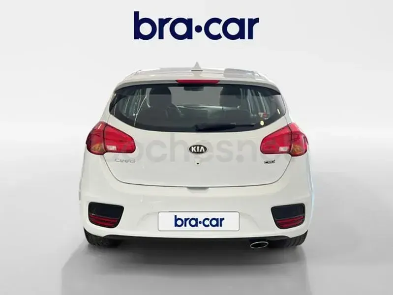 Usado Kia Ceed GT 90 CV (66 kW) 2017 Blanco Berlina