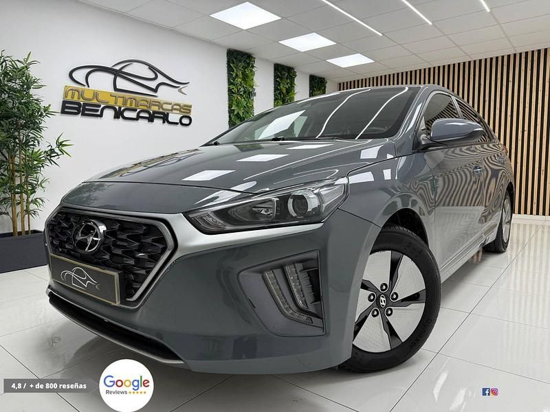 Usado Hyundai Ioniq 141 CV (103 kW) 2021 Gris Utilitario