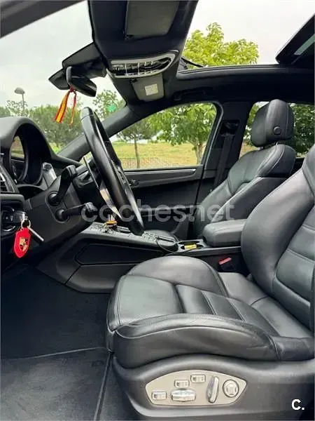 Usado Porsche Macan 245 CV (180 kW) 2019 Gris / plata SUV