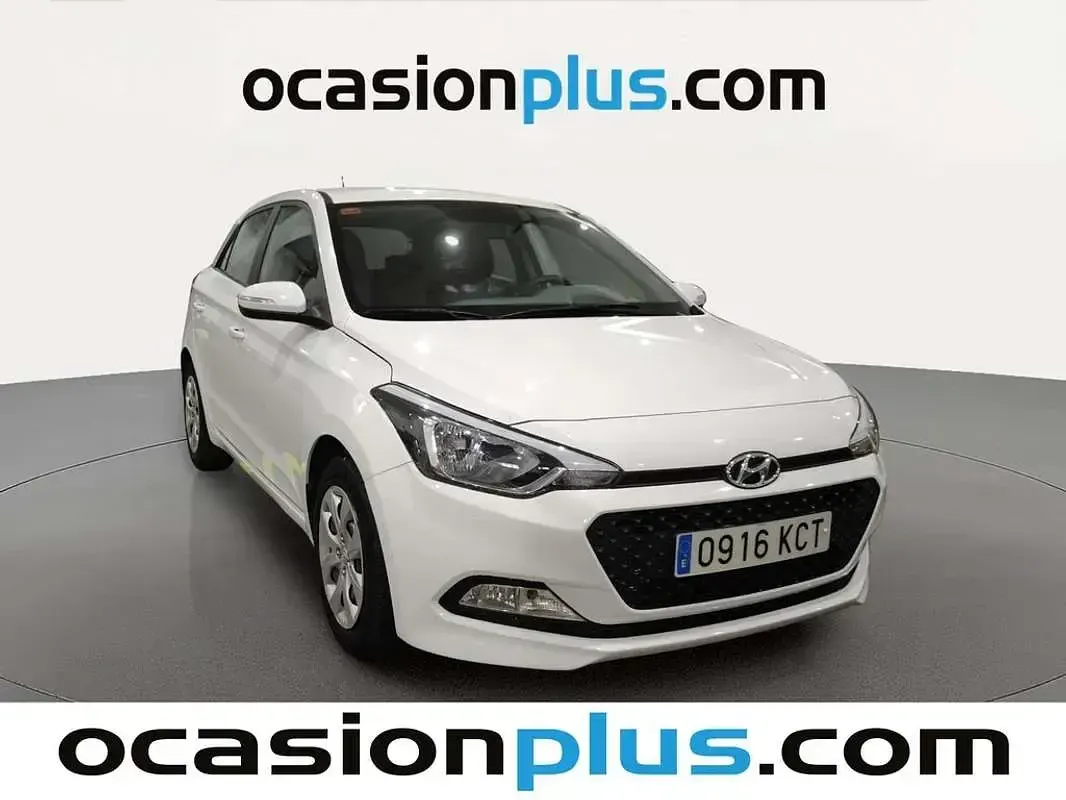 Usado Hyundai i20 84 CV (61 kW) 2017 Blanco Utilitario