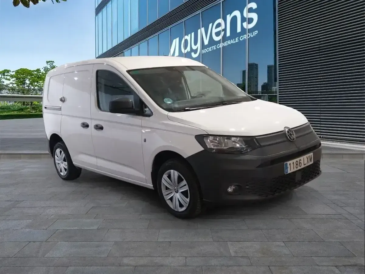Usado VW Caddy 122 CV (89 kW) 2022 Blanco Monovolumen