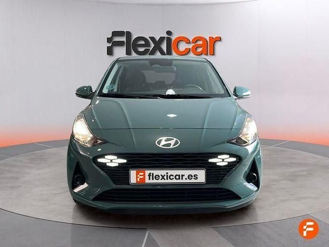 Usado Hyundai i10 63 CV (46 kW) 2024 Verde Utilitario