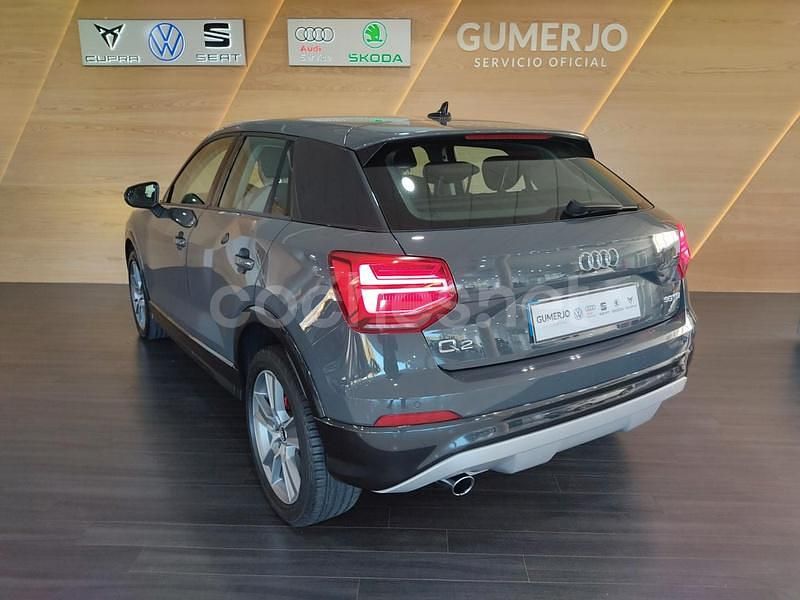 Usado Audi Q2 Design 116 CV (85 kW) 2020 Gris / plata SUV