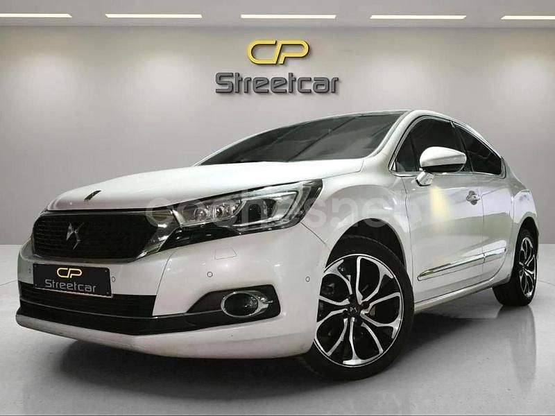 Blanco Usado 2017 DS Automobiles DS4 Berlina | 8990 € (Super precio) - Imagen 1/4