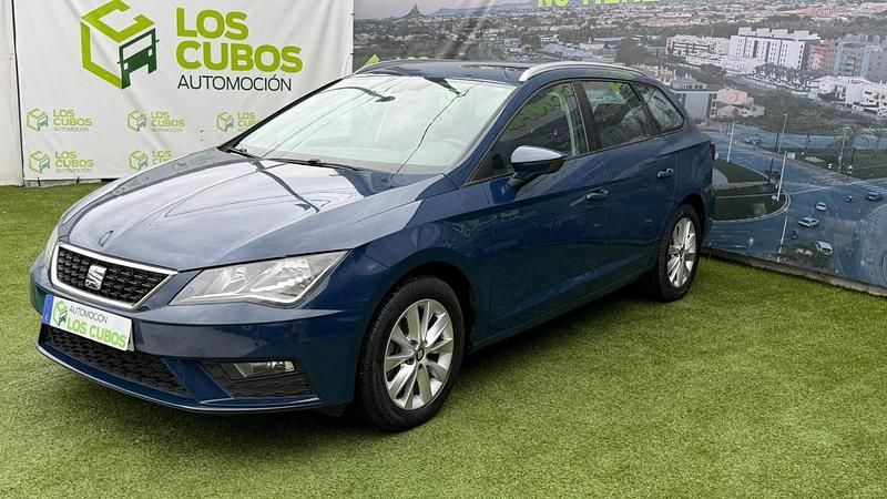 Usado Seat Leon ST Style 115 CV (84 kW) 2017 Amarillo Familiar