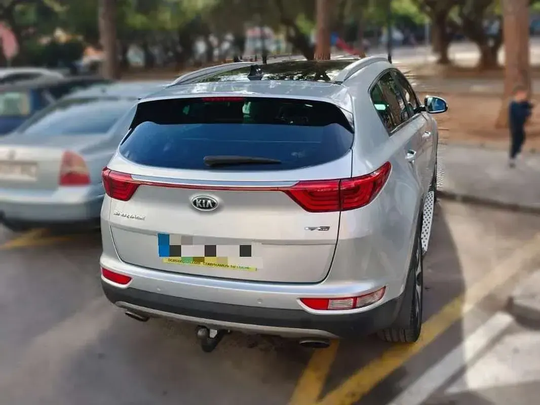 Usado Kia Sportage GT-Line 185 CV (136 kW) 2016 Gris SUV