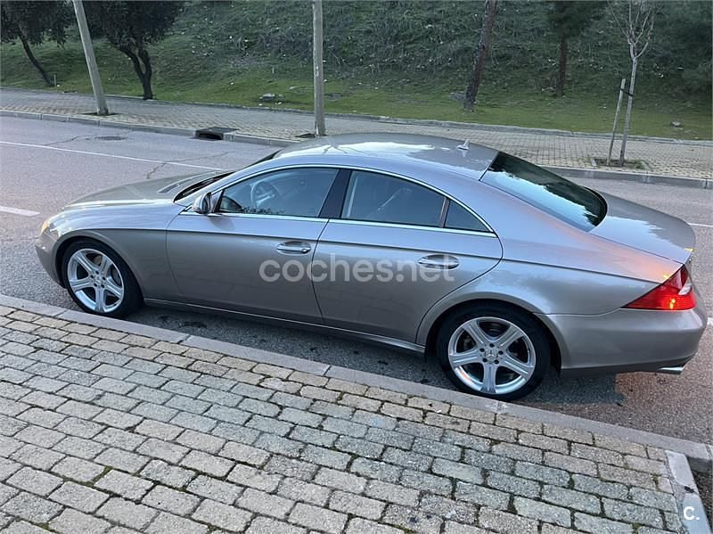 Usado Mercedes CLS350 292 CV (214 kW) 2008 Beige Berlina