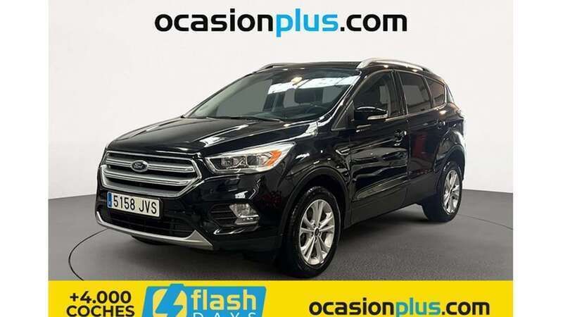 Negro Usado 2016 Ford Kuga Titanium SUV | 17.400 € (Caro) - Imagen 1/4