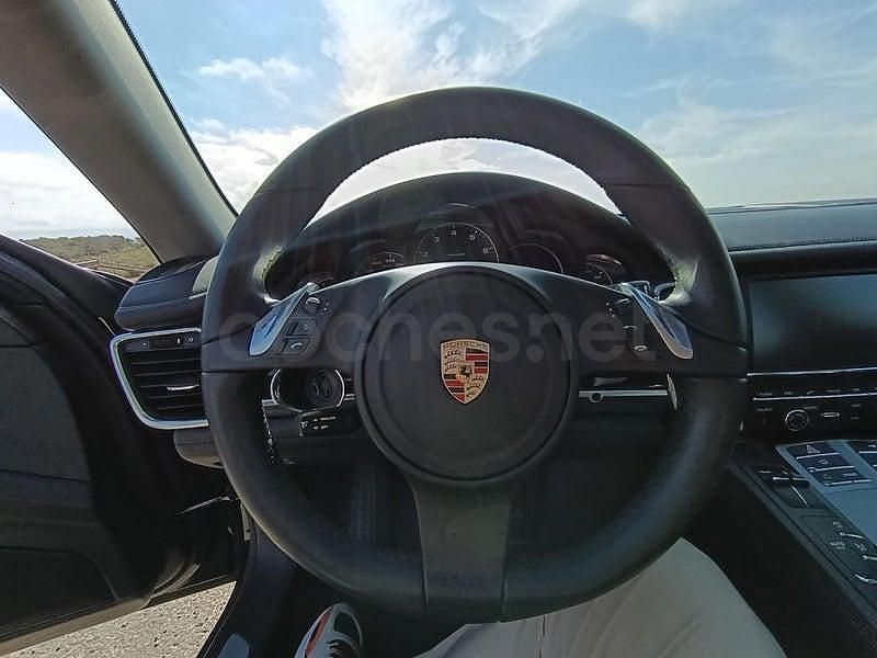 Begagnad Porsche Panamera 299 HK (219 kW) 2011 Svart Halvkombi