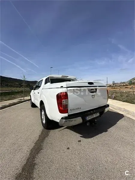 Usado Nissan Navara Acenta 160 CV (117 kW) 2016 Blanco Pickup/Camioneta
