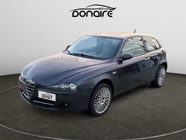 Negro Usado 2007 Alfa Romeo 147 Utilitario | 3800 € (Precio justo) - Imagen 1/4