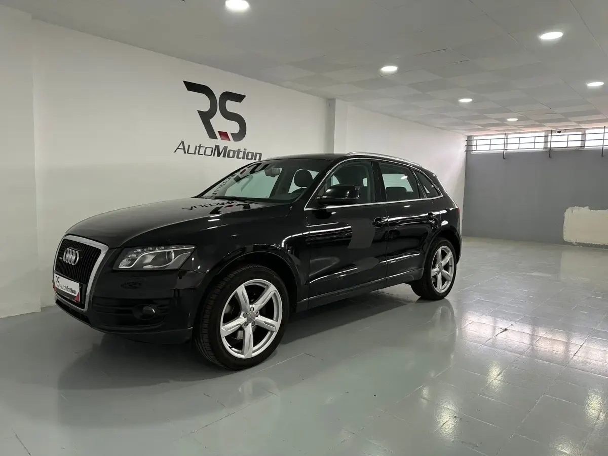 Usado Audi Q5 270 CV (198 kW) 2011 Negro SUV