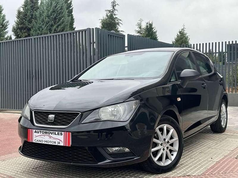 Usado Seat Ibiza Reference 90 CV (66 kW) 2013 Negro Utilitario