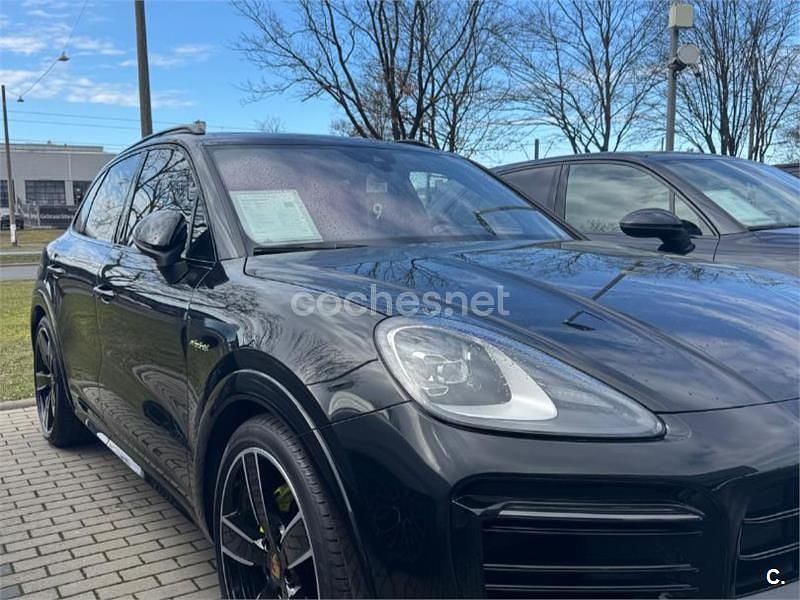 Usado Porsche Cayenne 462 CV (339 kW) 2022 Negro SUV