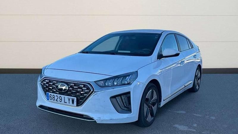 Usado Hyundai Ioniq 143 CV (105 kW) 2022 Blanco Utilitario