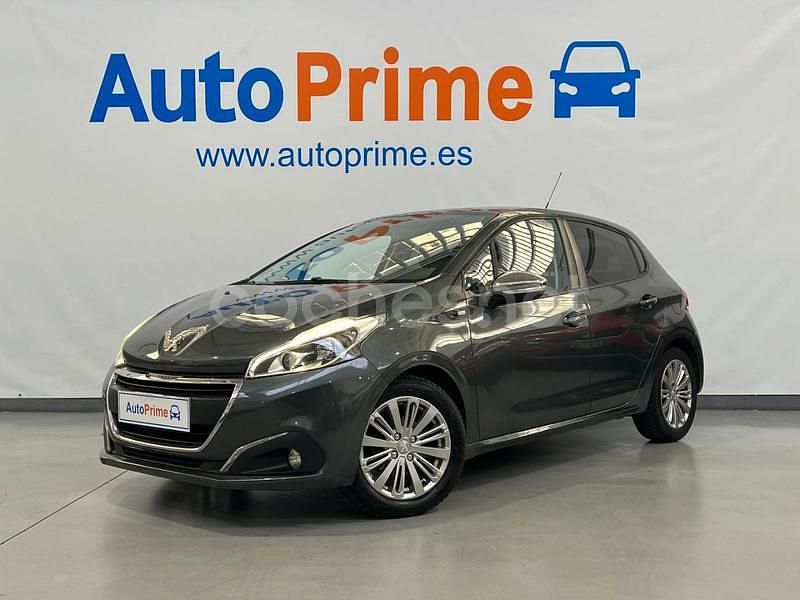 Gris / plata Usado 2017 Peugeot 208 Style Utilitario | 7750 € (Un poco caro) - Imagen 1/4