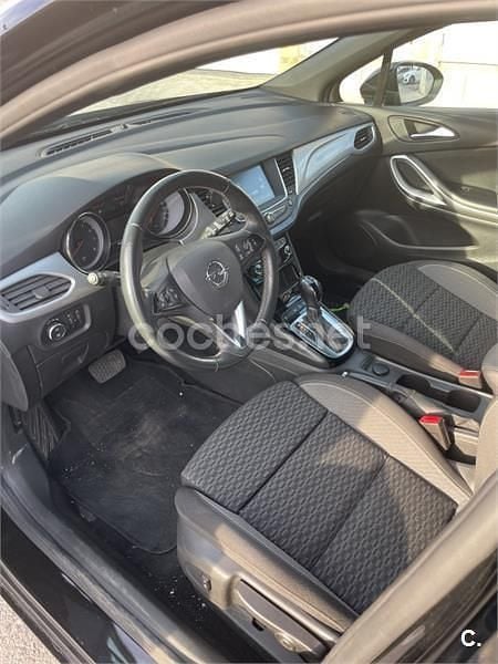 Usado Opel Astra Business Elegance 145 CV (106 kW) 2021 Negro Familiar
