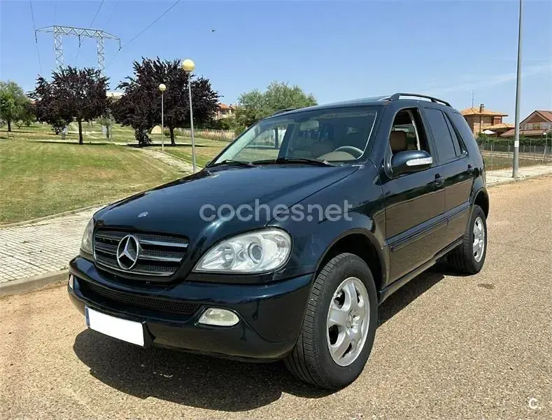 Usado Mercedes ML320 218 CV (160 kW) 2002 Azul SUV