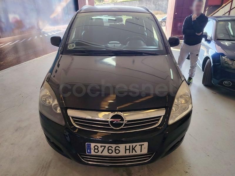 Usado Opel Zafira Family 125 CV (91 kW) 2012 Gris / plata Monovolumen