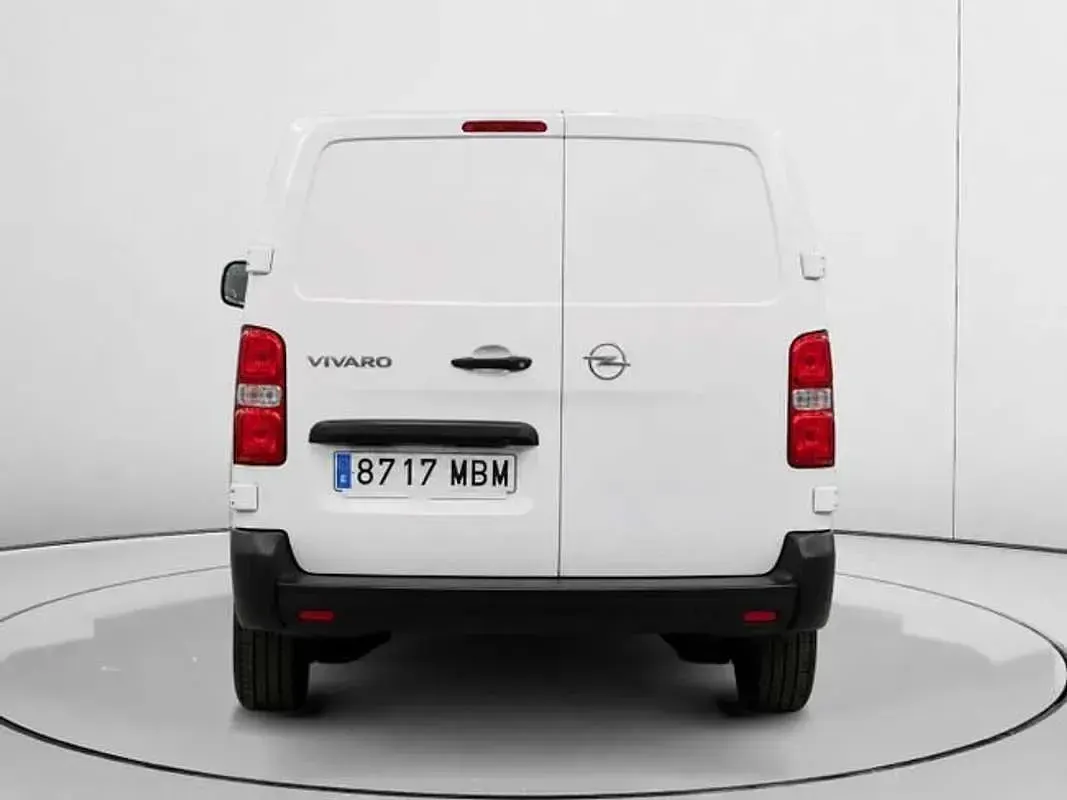 Usado Opel Vivaro 102 CV (75 kW) 2022 Blanco Monovolumen