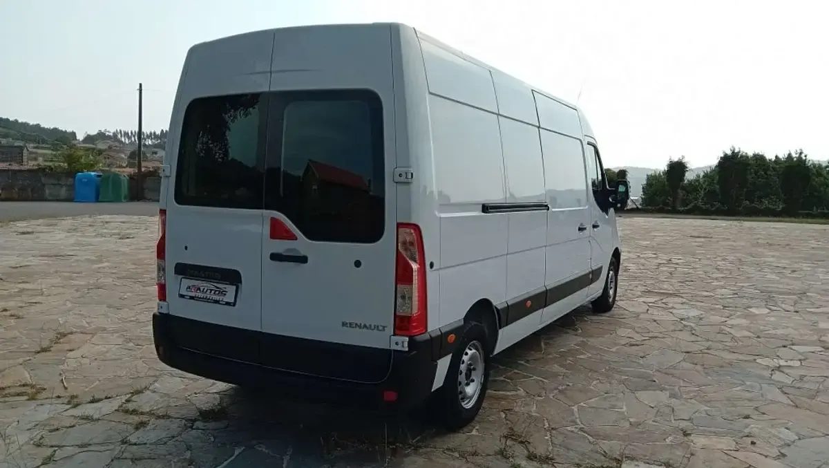 Usado Renault Master 129 CV (94 kW) 2018 Van