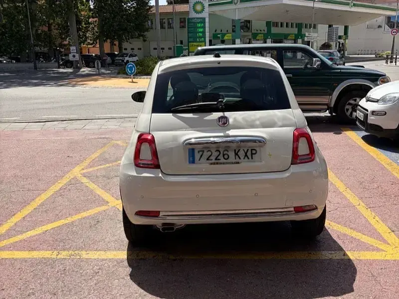 Usado Fiat 500 Lounge 85 CV (62 kW) 2019 Blanco Berlina