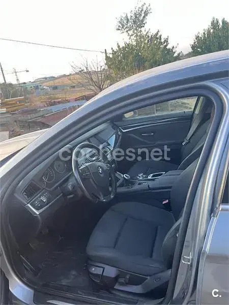 Usado BMW 520 184 CV (135 kW) 2011 Gris / plata Berlina