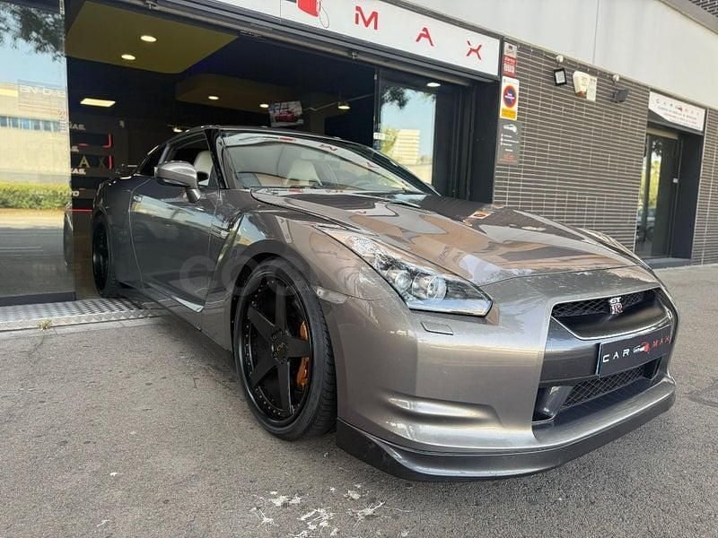 Usado Nissan GT-R Black Edition 485 CV (356 kW) 2009 Gris / plata Coupe