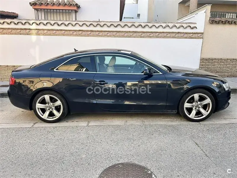 Usado Audi A5 177 CV (130 kW) 2014 Azul Coupe