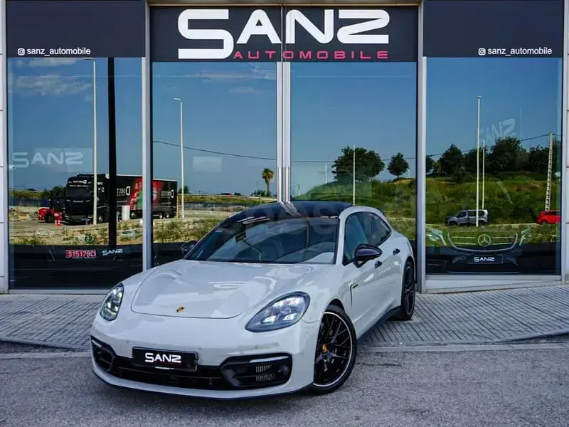 Usado Porsche Panamera Executive 560 CV (411 kW) 2022 Beige Utilitario