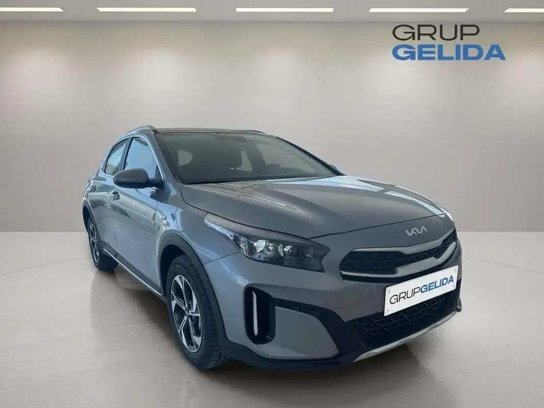 Nuevo Kia XCeed 116 CV (85 kW) 2025 Gris SUV