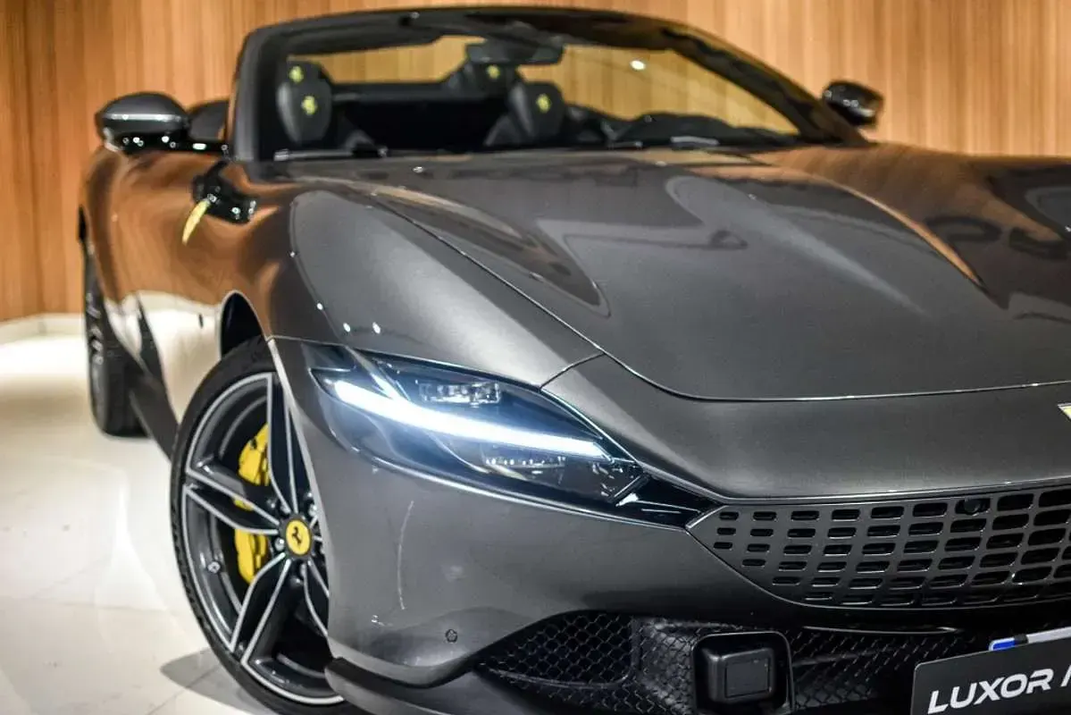 Nuevo Ferrari Roma 620 CV (456 kW) 2025 Gris Coupe