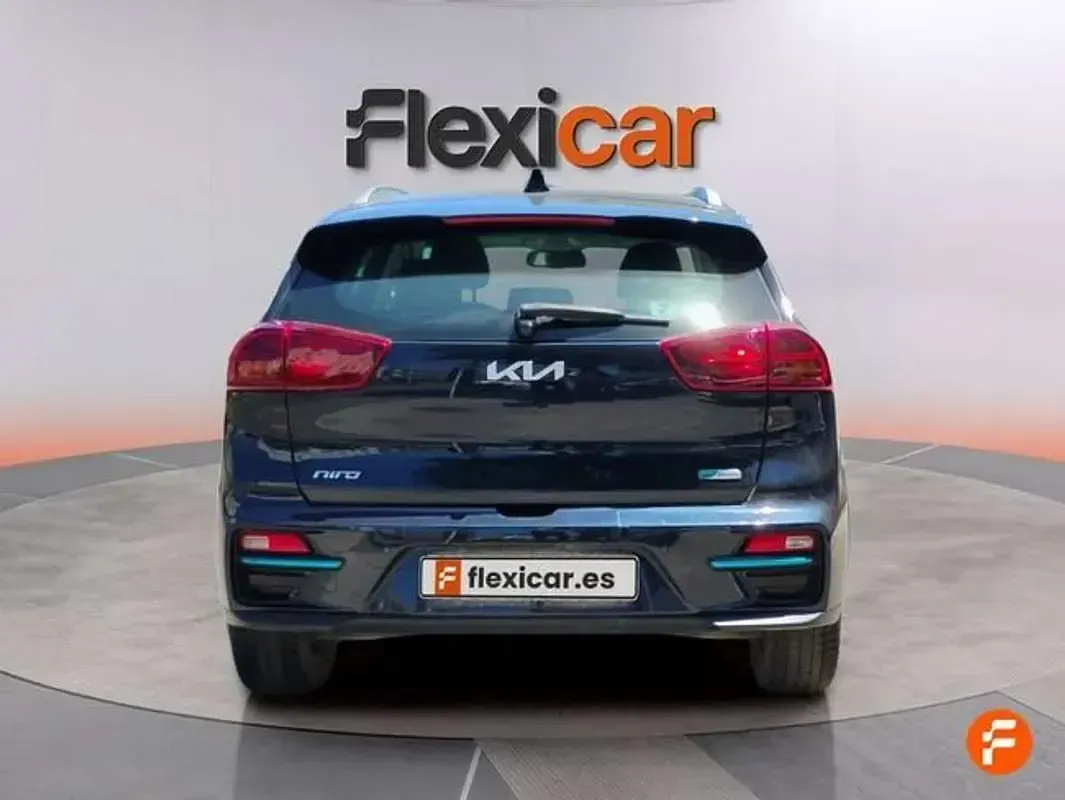 Usado Kia e-Niro 150 kW (204 CV) 2021 Azul SUV