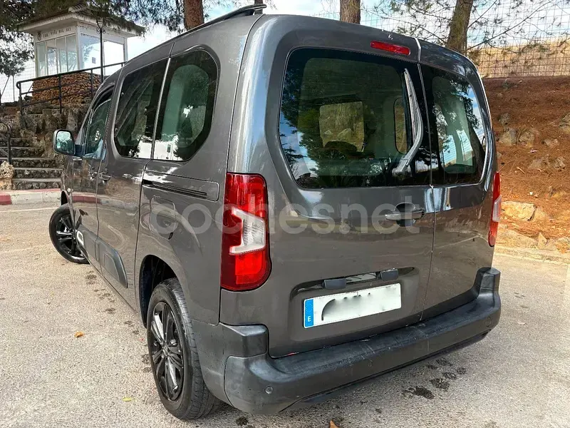 Usado Citroën e-Berlingo Business Class 102 CV (75 kW) 2021 Gris / plata Monovolumen