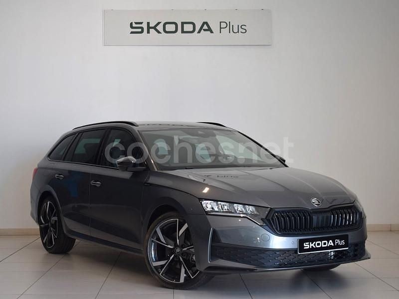 Gris / plata Nuevo 2025 Skoda Octavia SportLine Familiar | 38.990 € (Caro) - Imagen 1/4