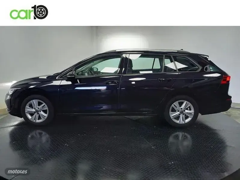 Usado VW Golf VIII 110 CV (80 kW) 2021 Negro Familiar