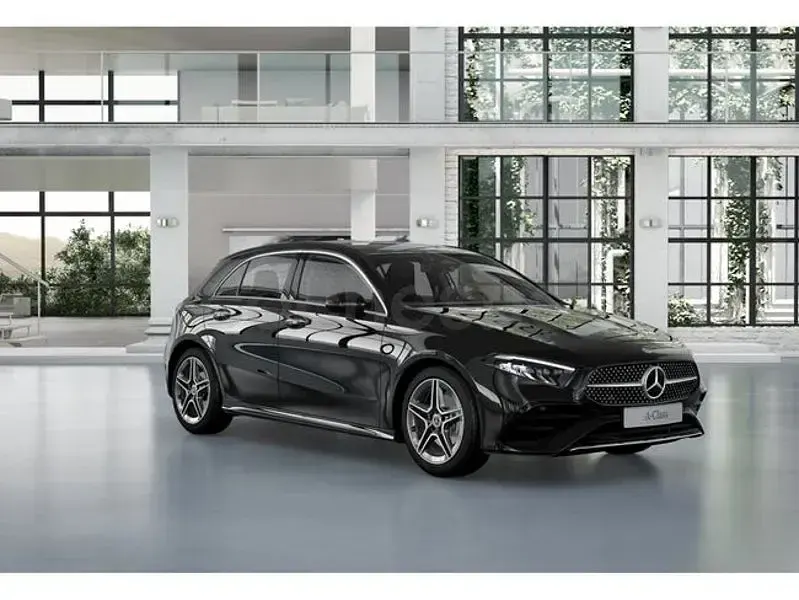 Usado Mercedes A180 116 CV (85 kW) 2024 Negro noche Berlina