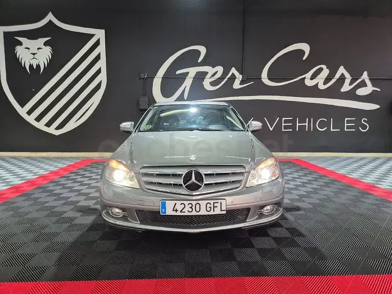 Usado Mercedes C320 Avantgarde 227 HP (166 kW) 2008 Cinzento Sedan