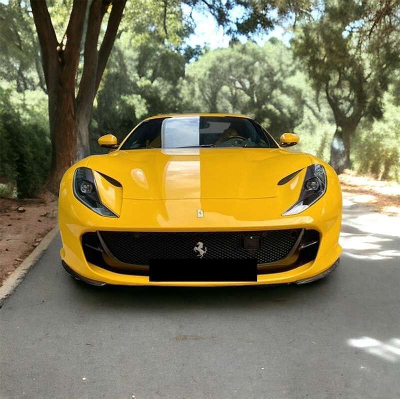 Amarillo Usado 2022 Ferrari 812 Descapotable | 445.000 € (Super precio) - Imagen 1/4