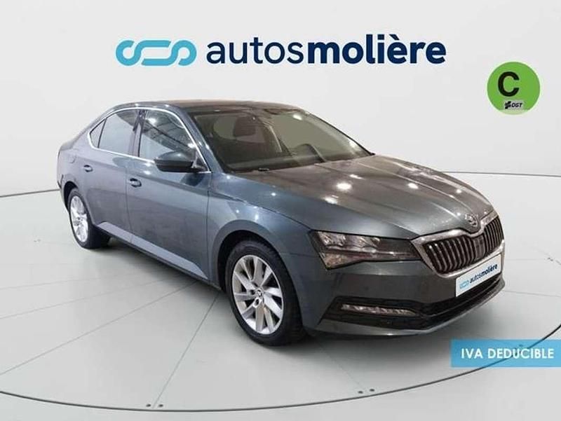 Usado Skoda Superb Ambition 150 CV (110 kW) 2020 Gris Berlina