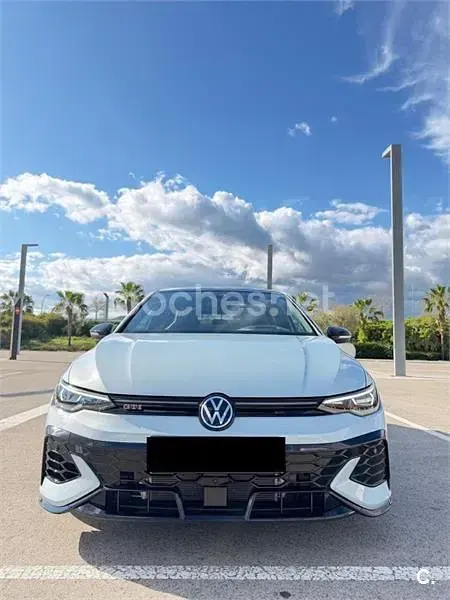 Usado VW Golf VIII GTI Clubsport 301 CV (221 kW) 2025 Azul Berlina