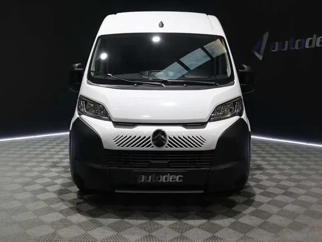 Nuevo Citroën Jumper 120 CV (88 kW) 2025 Blanco Monovolumen