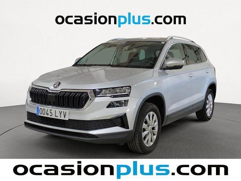 Gris plata Usado 2022 Skoda Karoq Ambition SUV | 21.355 € (Buen precio) - Imagen 1/4