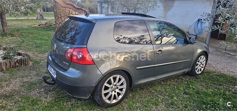 Usado VW Golf IV Sportline 140 CV (102 kW) 2004 Gris / plata Berlina